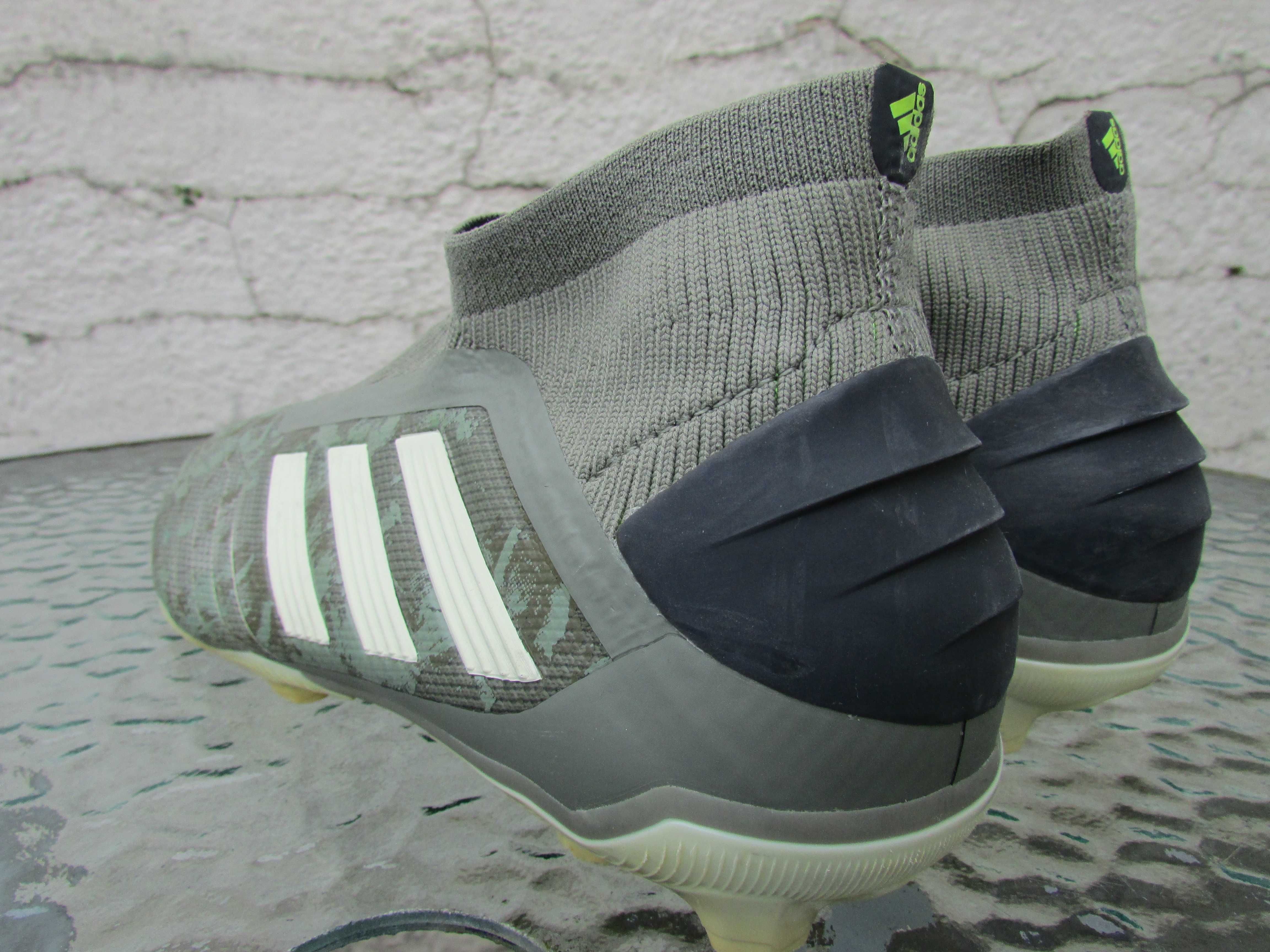 Футболни обувки Adidas Predator 19+ Fg