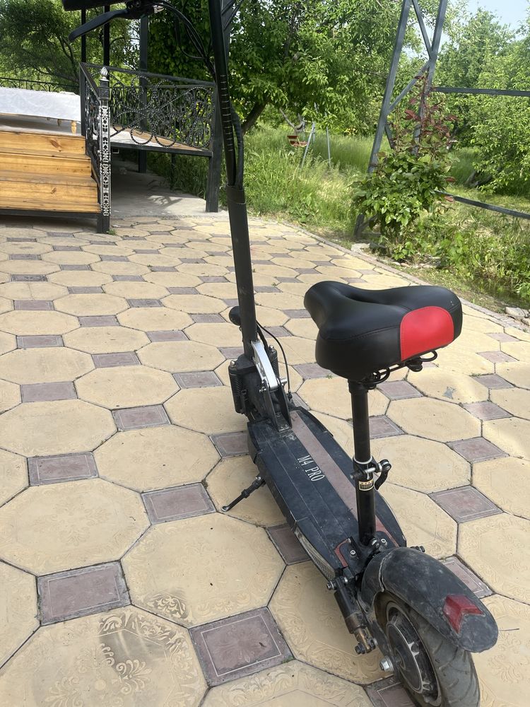 Продам электро самакат koogo m4 pro