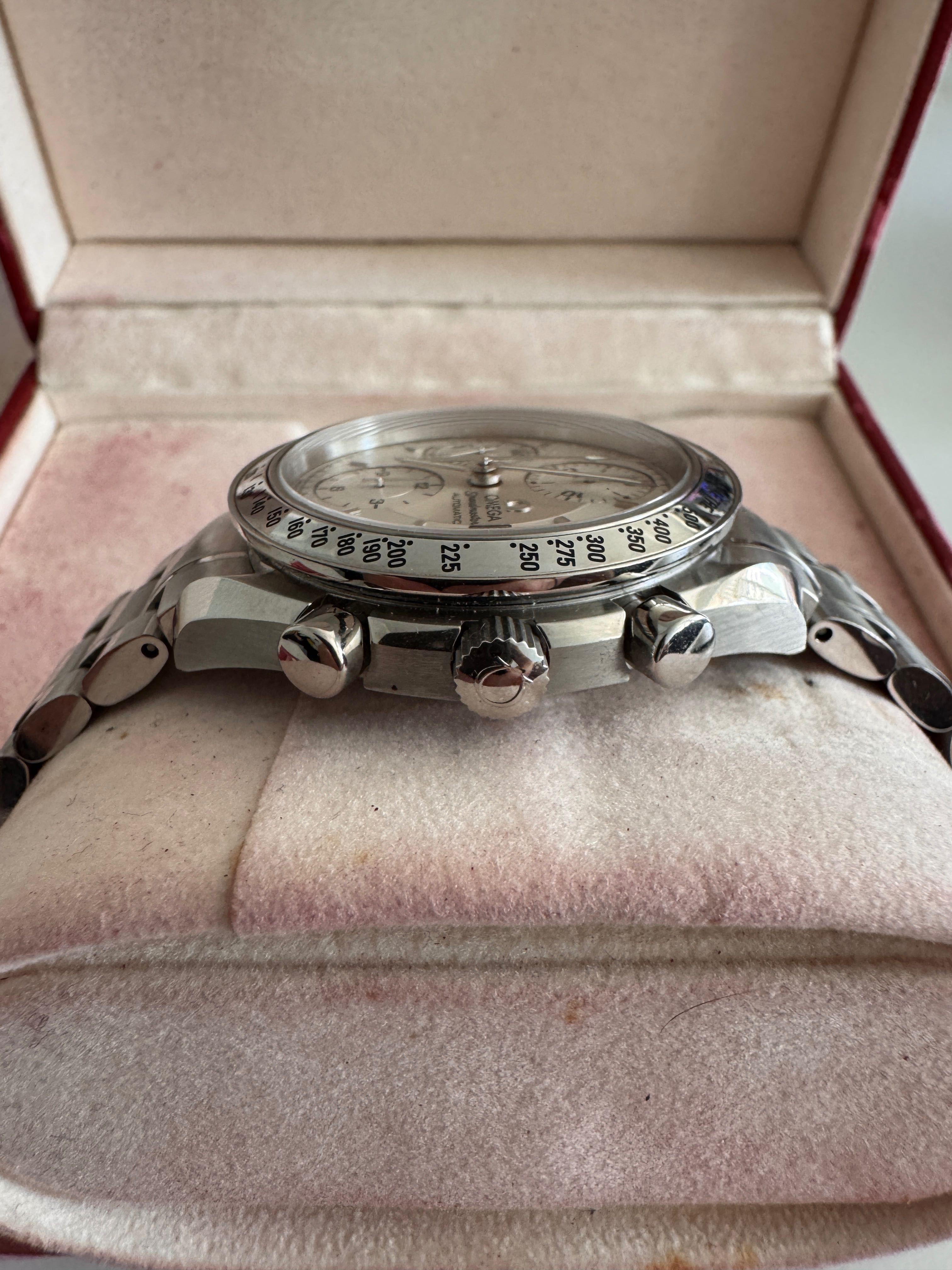 Omega Speedmaster Date