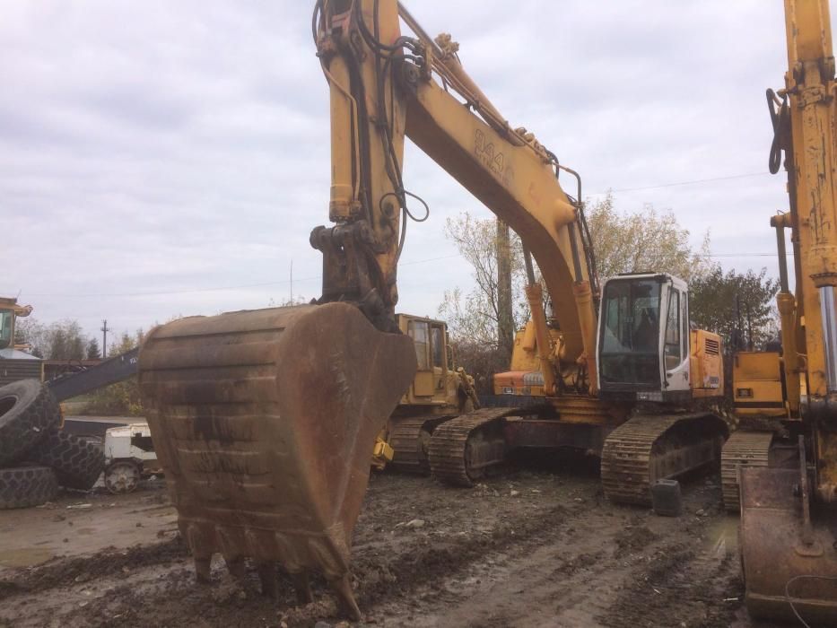 Liebherr 944 , transmisie finala , senile , motor ,  dezmembrez