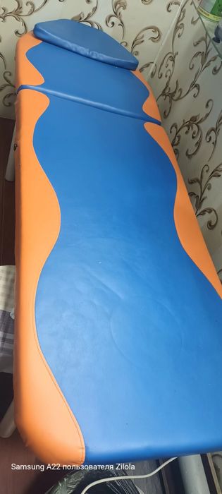 кушетка сотилади бу