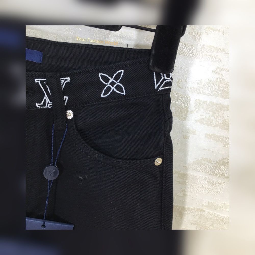 Дамски къси панталонки LV #black