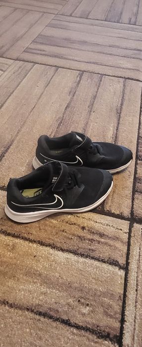 Adidași Nike nr 33.5