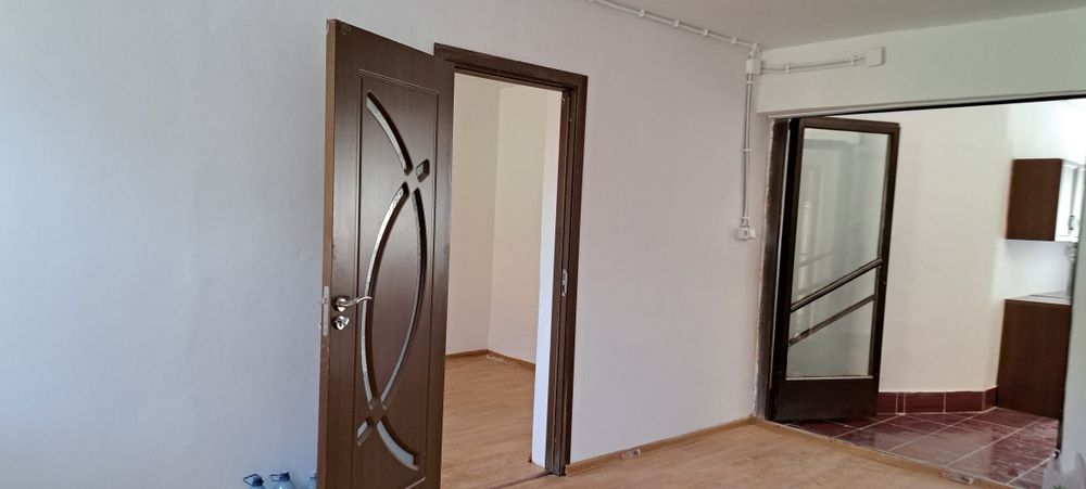 Vând casă în Hațeg ultracentral