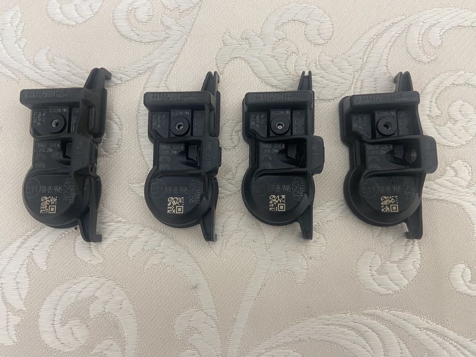 Продам датчик даления шин