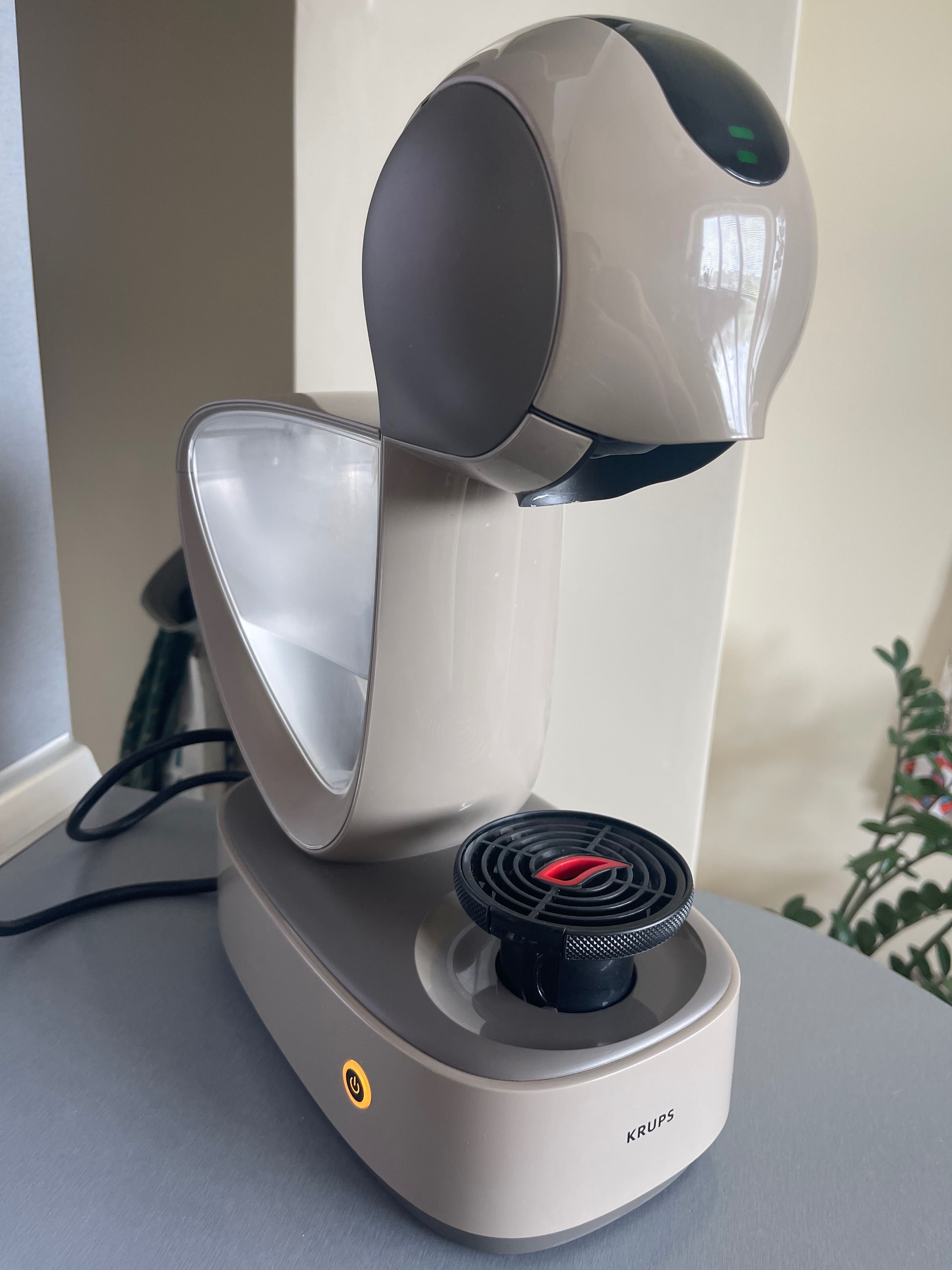 Кафемашина DOLCE GUSTO LED екран,