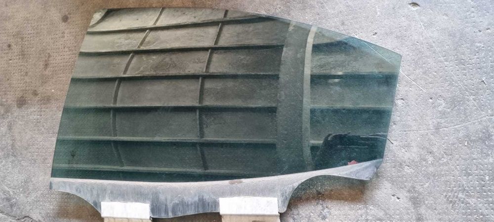 Geam geamuri fata spate stanga dreapta maserati ghibli