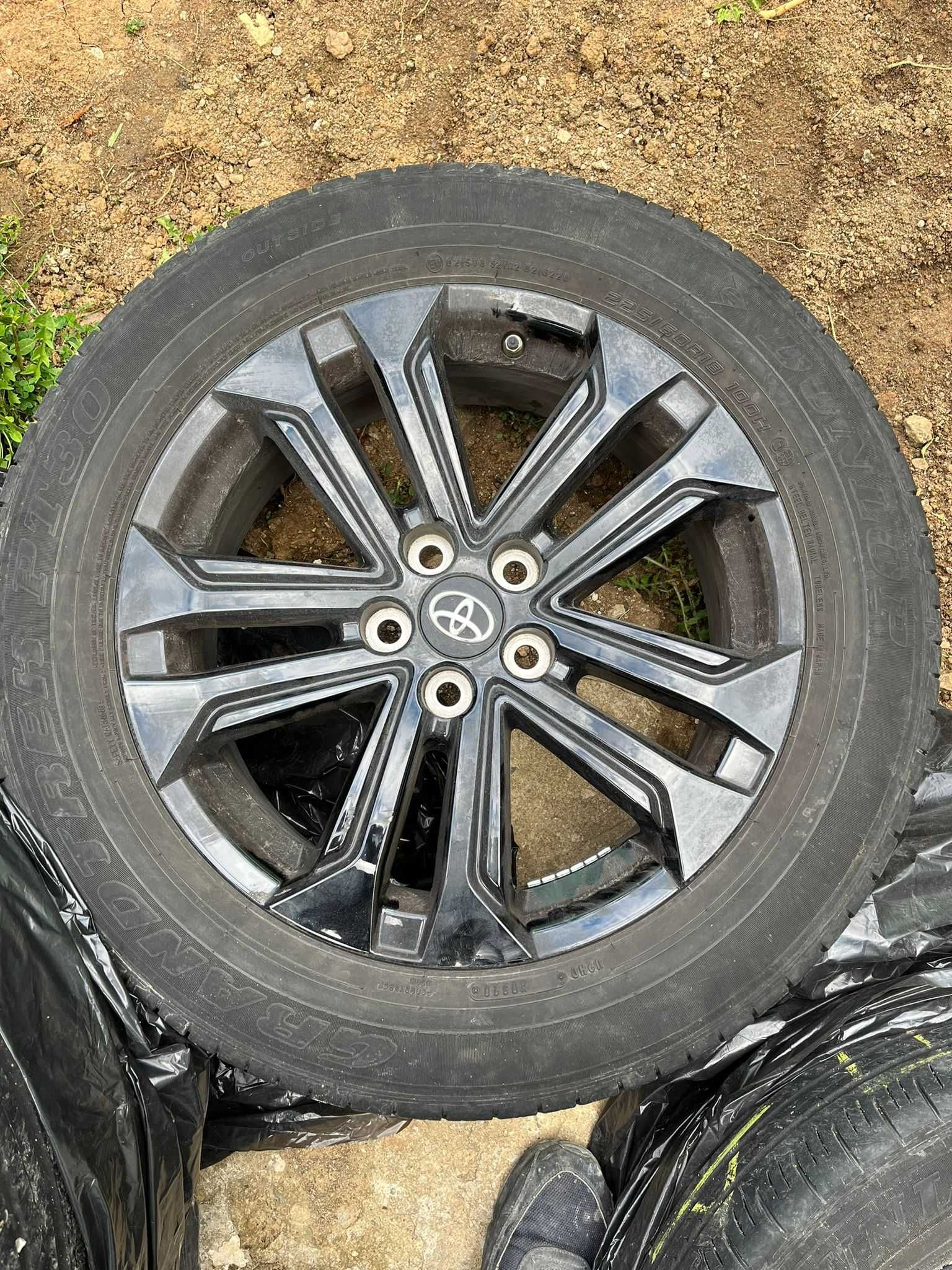 Джанти и гуми за Тойота РАВ4