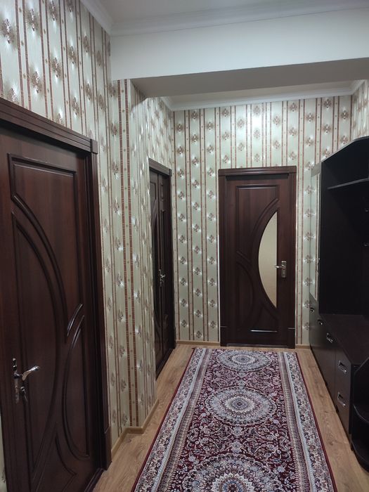 Фаргона марказида 2 хонали квартира ижарага берилади. Сдаётся квартира