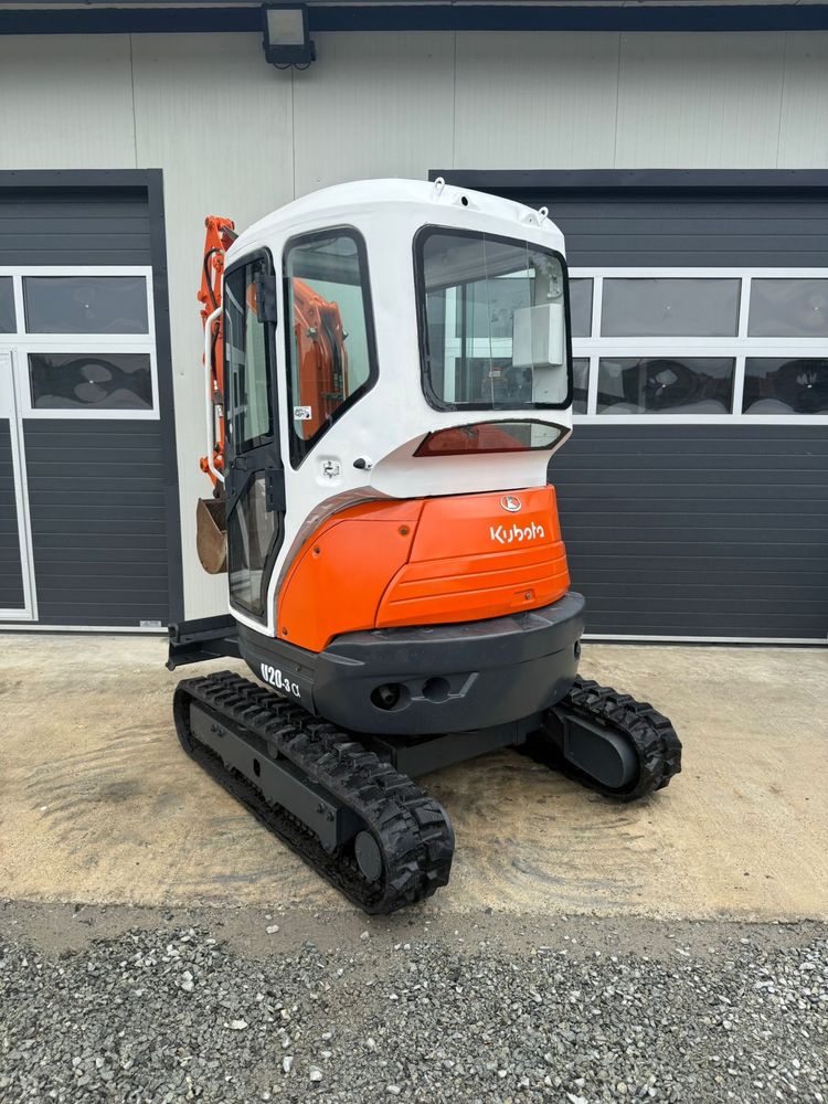 Miniescavator kubota 2,5 tone posibilitate rate