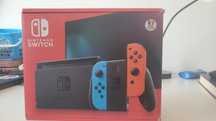 Vând Nintendo Switch foarte bun