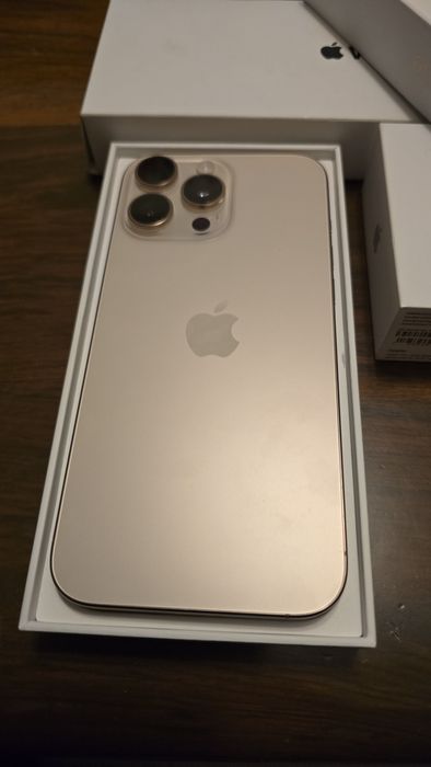 Iphone 16 Pro Max 256 gb ceas si casti