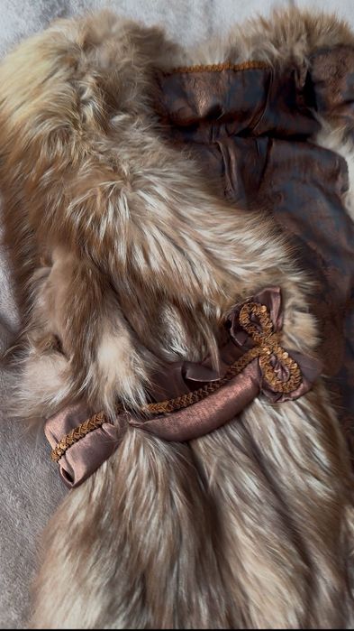 Дамско яке, жилетка, изработена от лисица