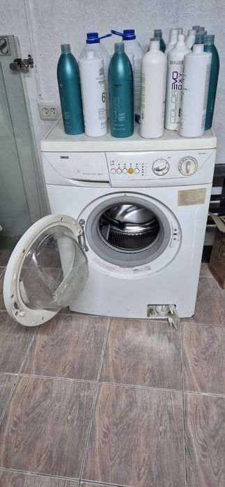 ПРОДАМ Стиральную машинку