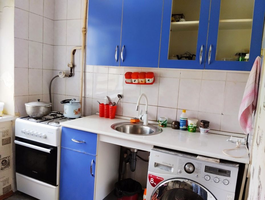 Срочно продаю 2х комнатную квартиру на Горгазе