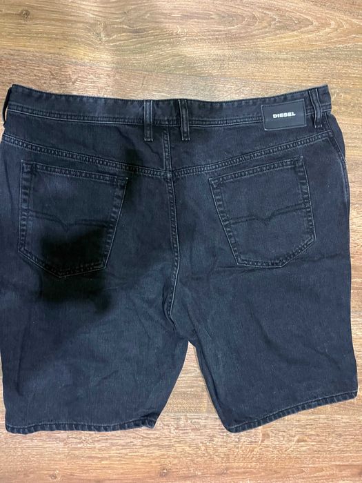 Оригинални мъжки дънкови шорти Diesel – черни.