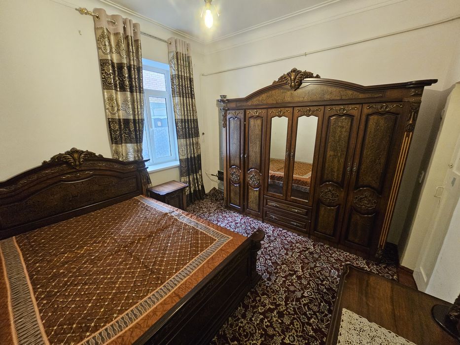 Фарғона шаҳарида 3 чи мактаб ёнида 2 хонали квартира сотилади