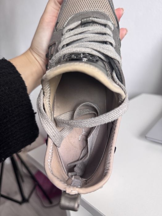 Vand pantofi Guess 39