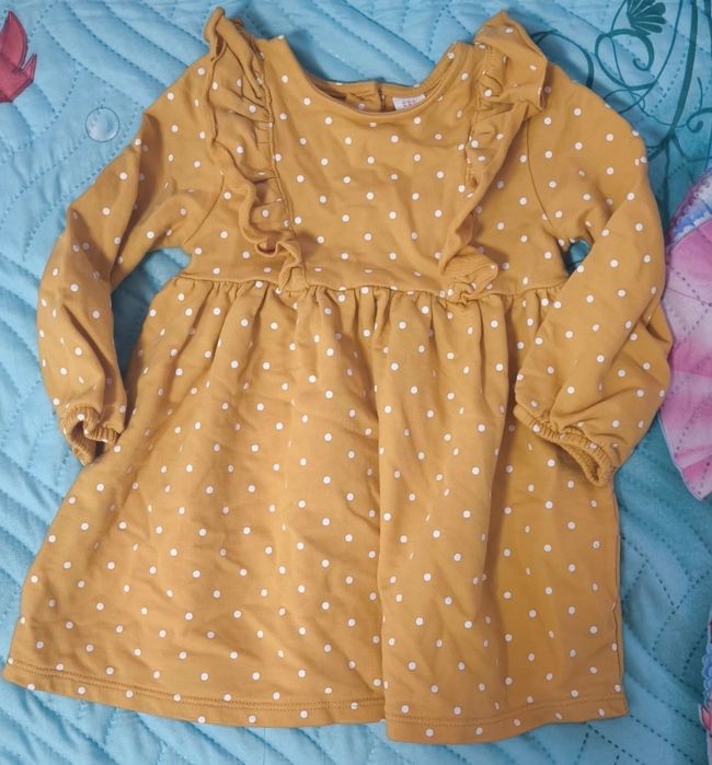 Лот зимни рокли за малка принцеса