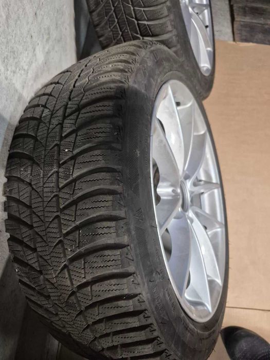 Джанти за BMW F20 F21 225/45/17 със зимни гуми Bridgestone на 4000 км