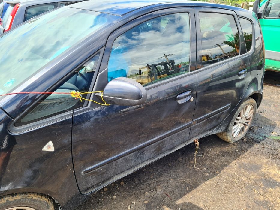 Oglinda Mitsubishi Colt 1.3i Piese