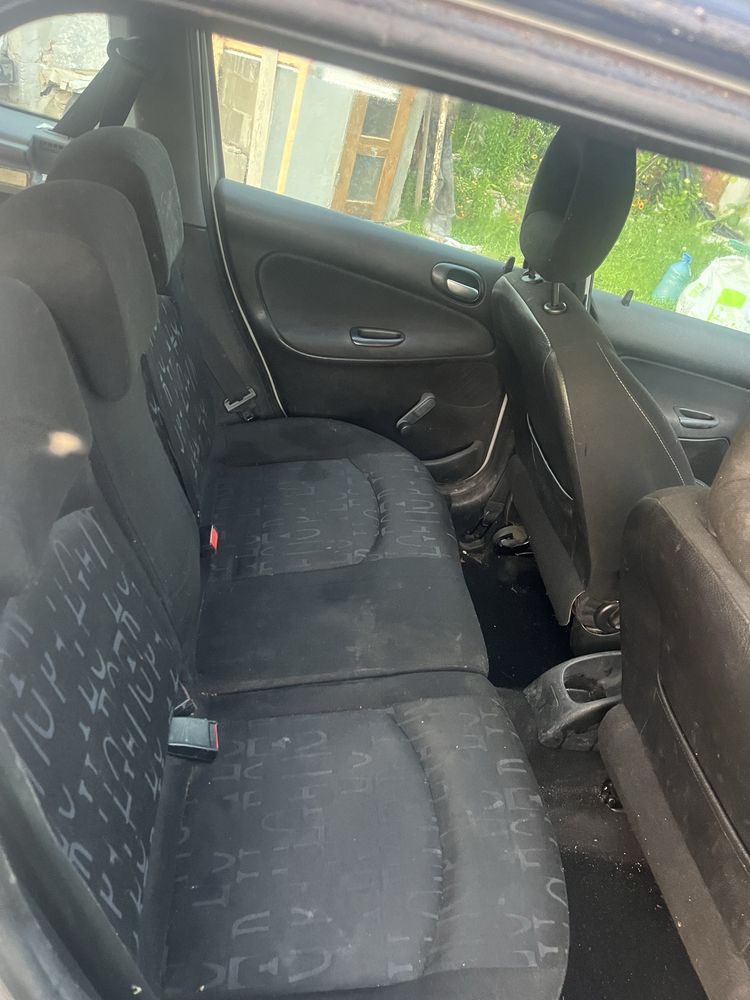 Пежо. 206 SW блокирал двигател