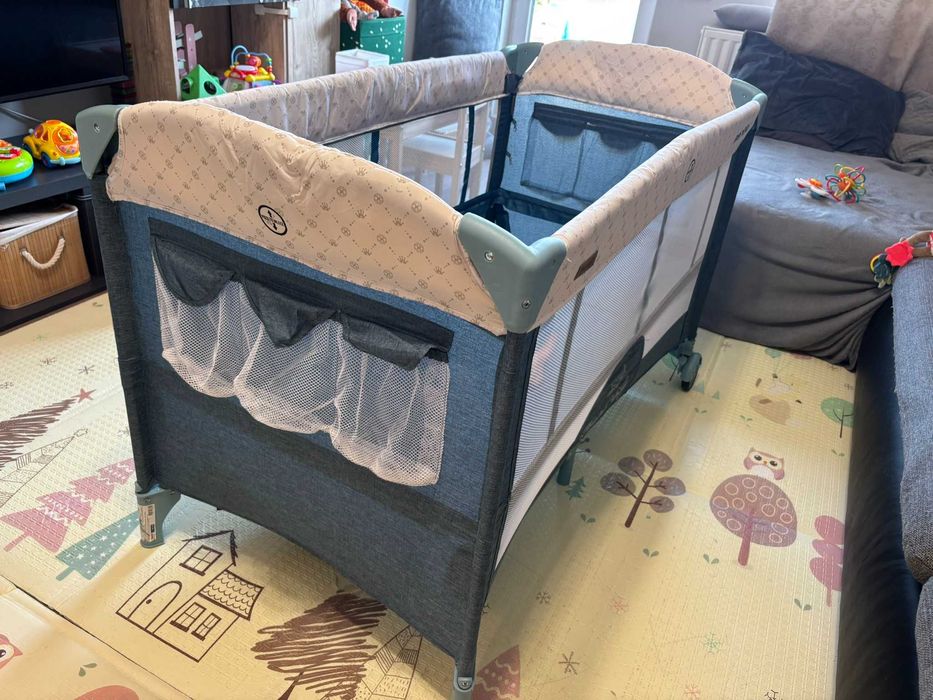 Pătuț bebeluș pliabil Merida