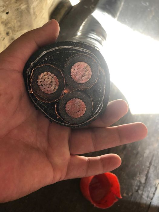 кабель медный 3 х жильный высоковольтный