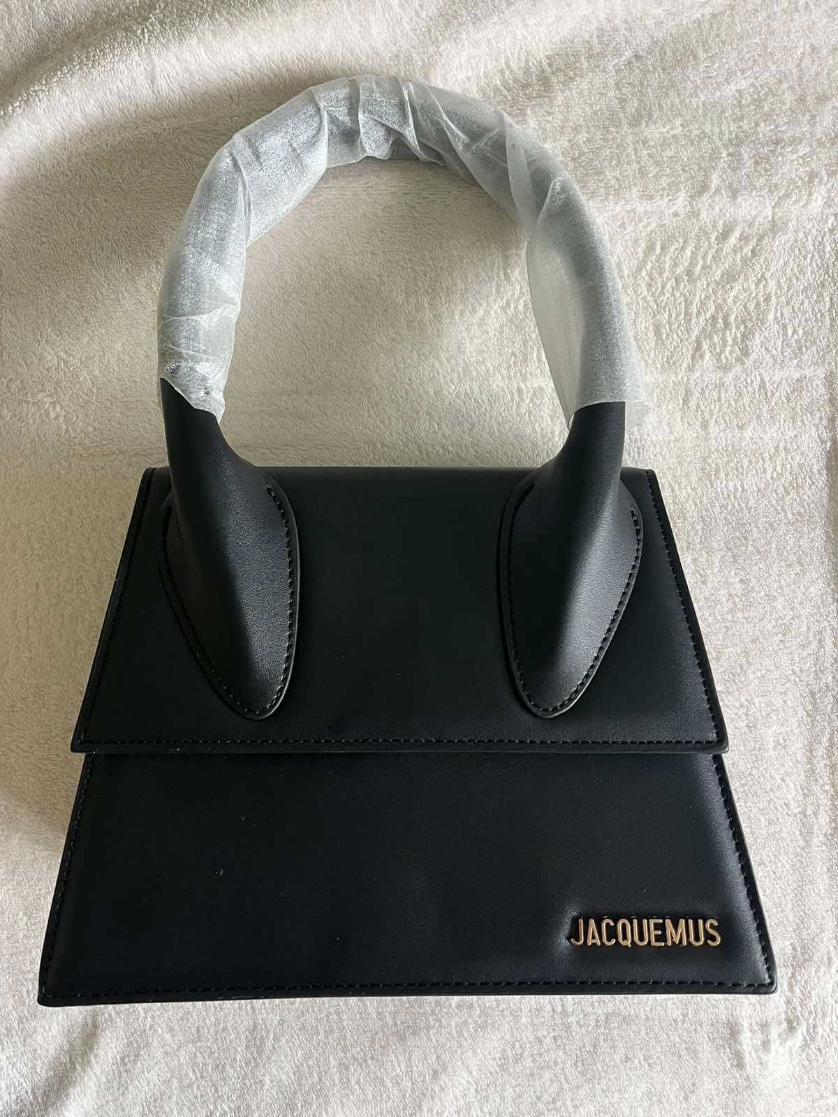 JACQUEMUS чантичка