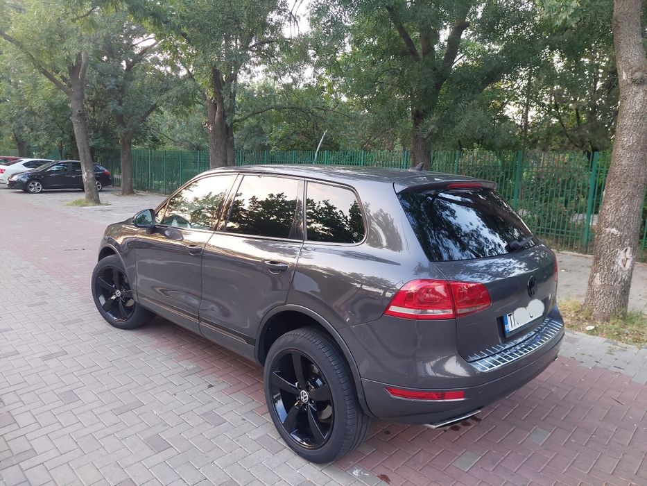 Wolkswagen Touareg 3.0 v6 245cp /Panoramic/Camere 360 / Jante r21