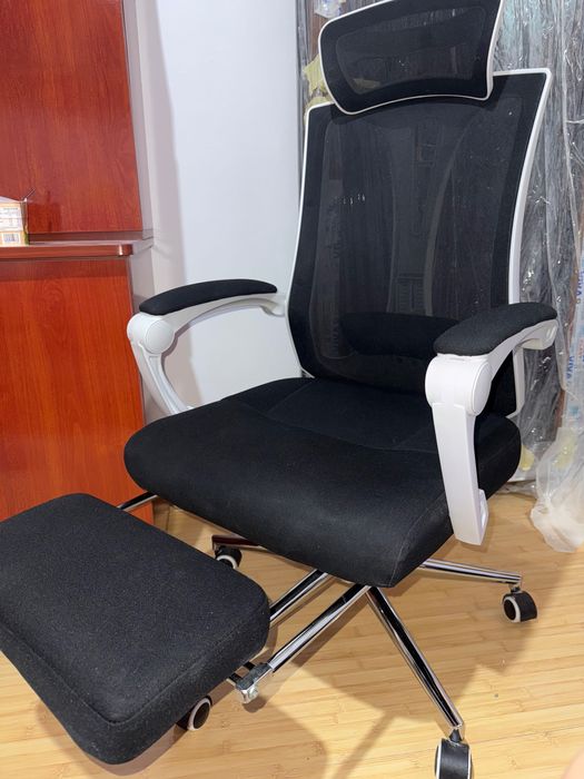 Scaun ergonomic extensibil – aproape nou, preț avantajos!
