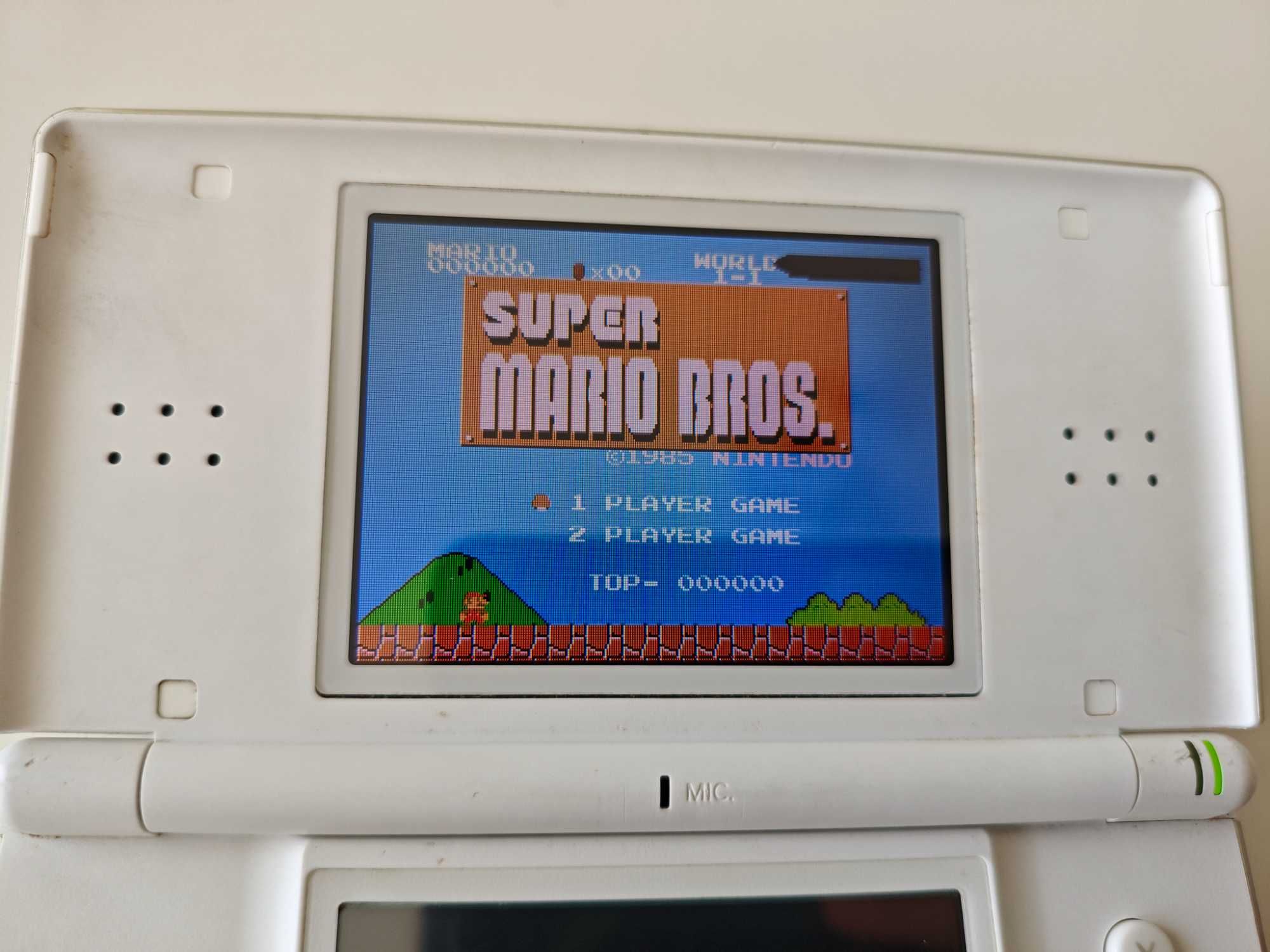 Конзола Nintendo DS Lite - качени много игри