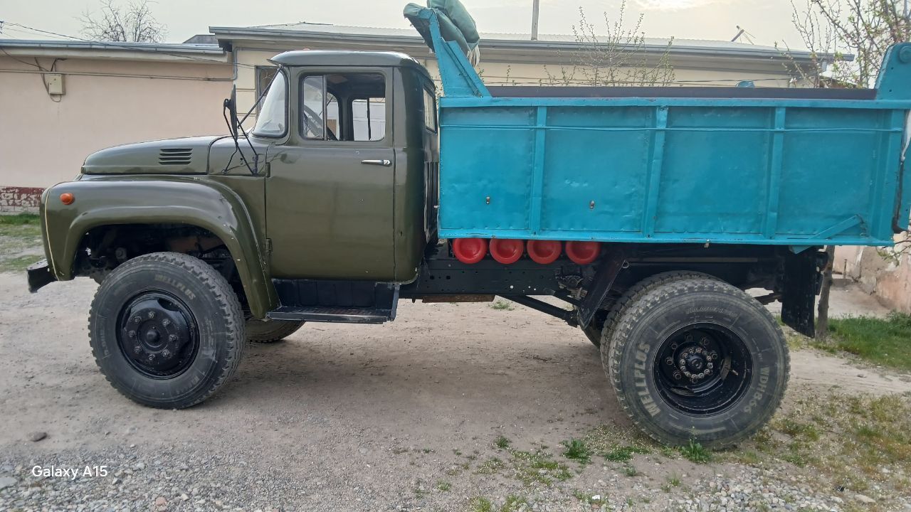 ЗИЛ 130 сотилади