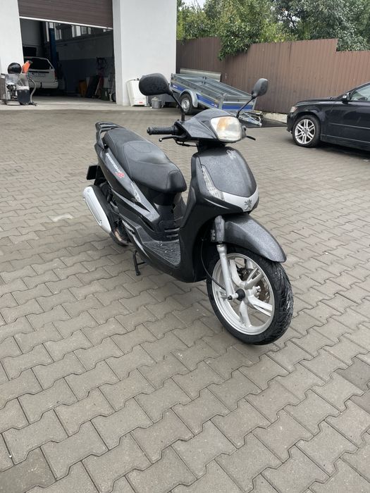Peugeot tweet 125