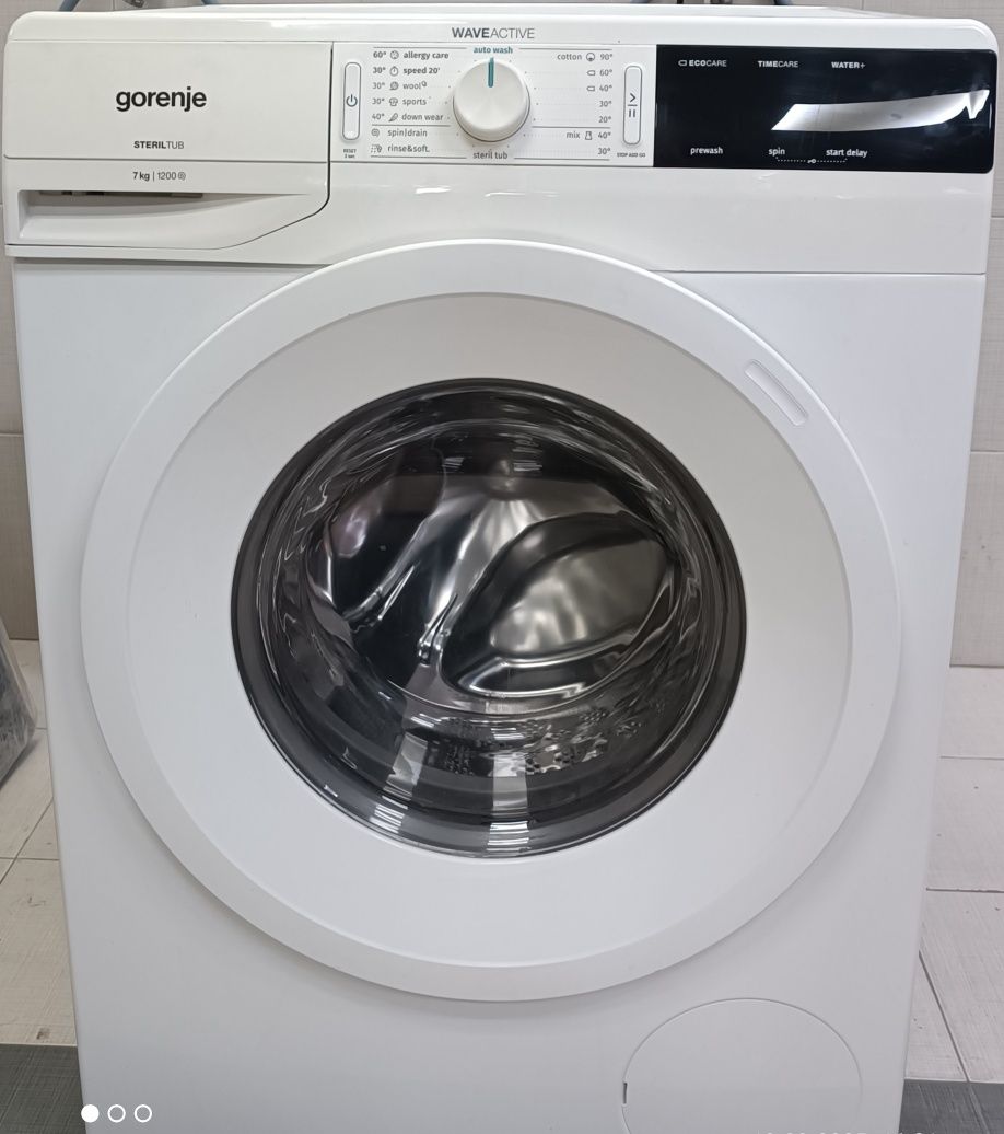 Продавам на части перялня Gorenje WE723