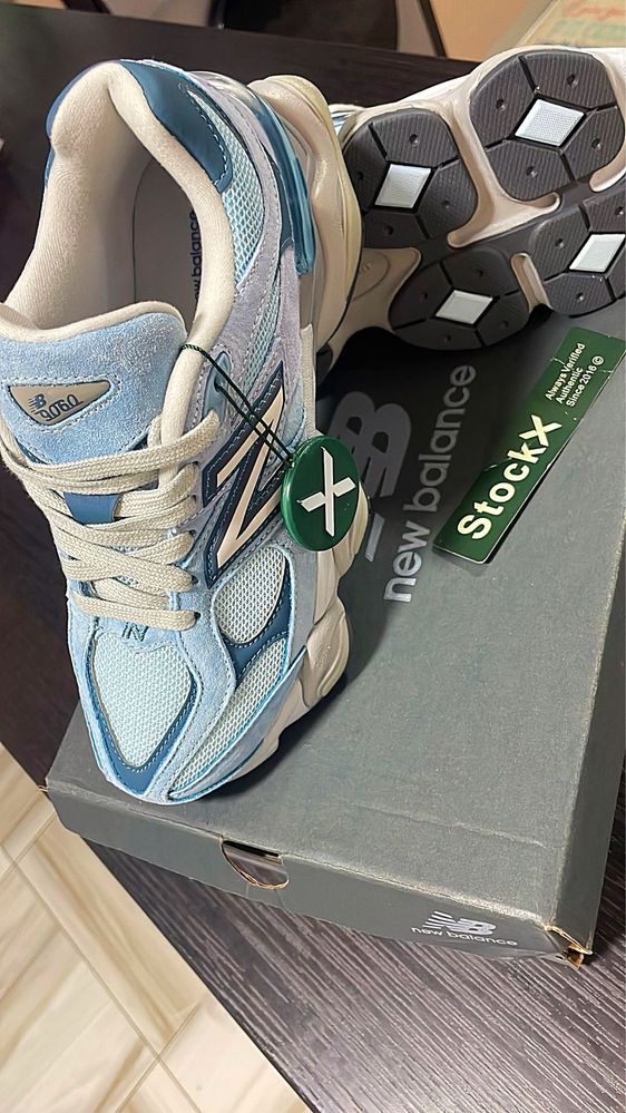 New balance ,9060
