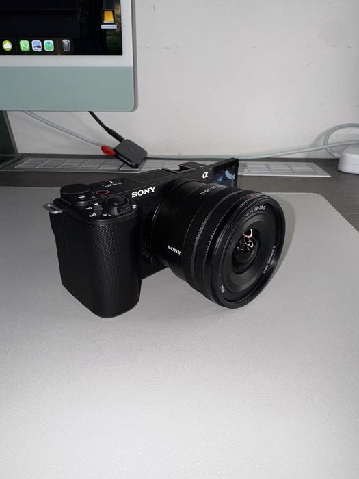 Sony ZV-E10 II + obiectiv Sony f4 10-20mm