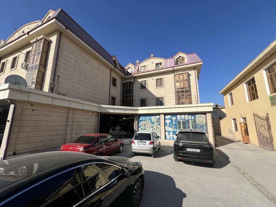 Raysentr 19 yol boyinda arenda dokon 231 kv