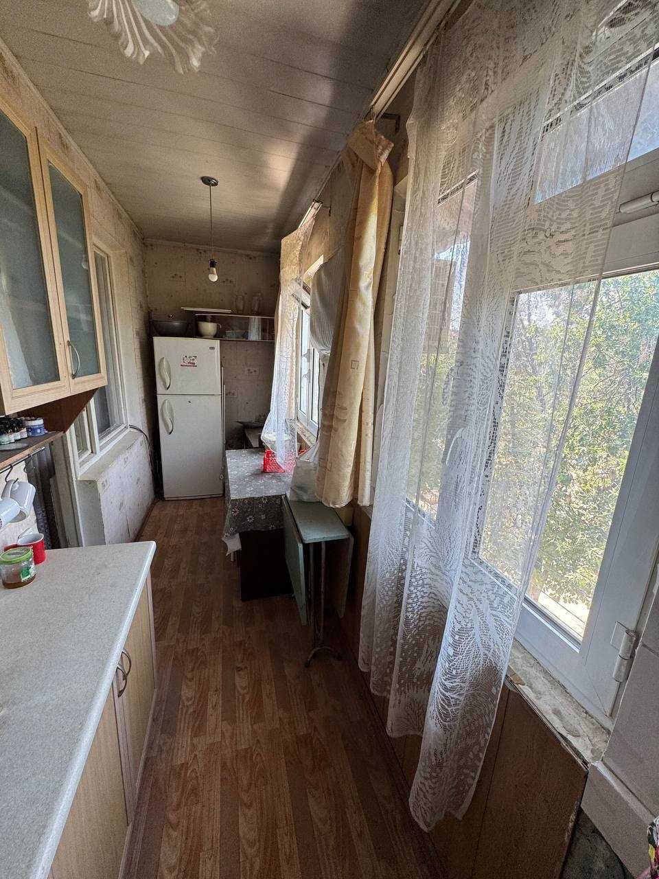 СРОЧНО !! Продается квартира в Яшнабаде 2/3/4 ( 50 кв/м ) Авиасозлар 1
