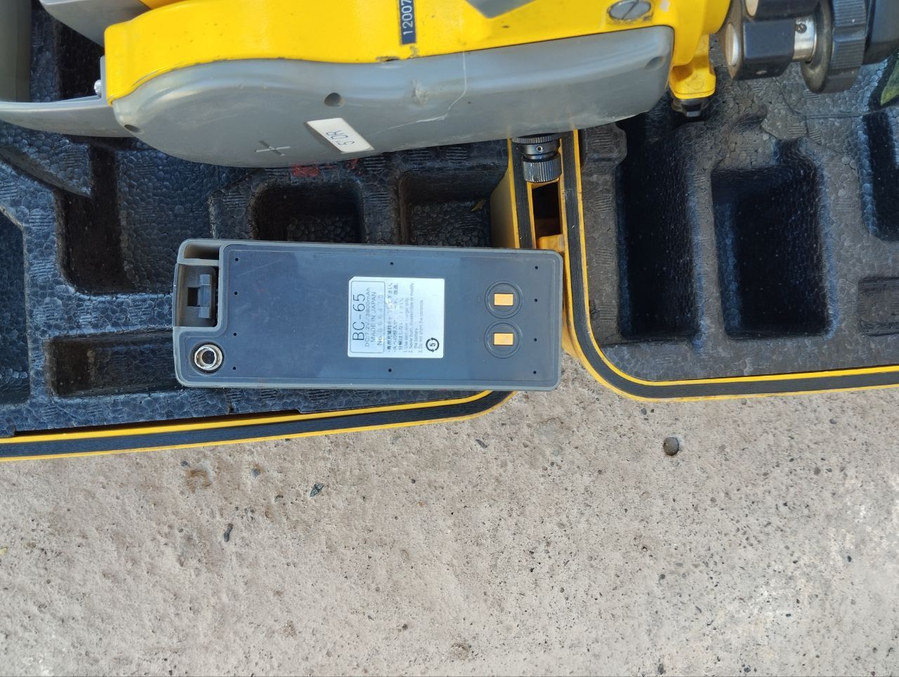 Тахеометр Trimble M3 DR5