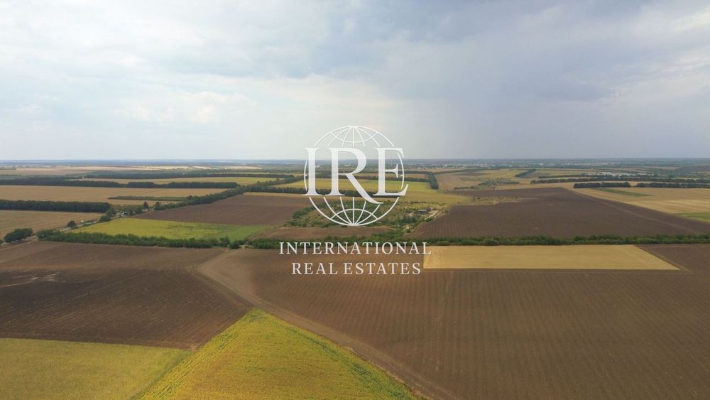 Продава се Промишлена сграда в с. Стефаново, Област Добрич - 6977 кв.м за 172 €/кв.м - Снимка #2