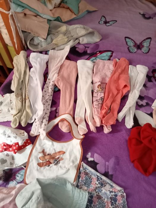 Lot hainute bebe fata de la 60 la 92 plus un cadou la pachet