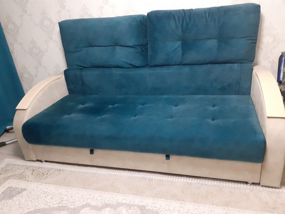 Диван в отличном состоянии КСК