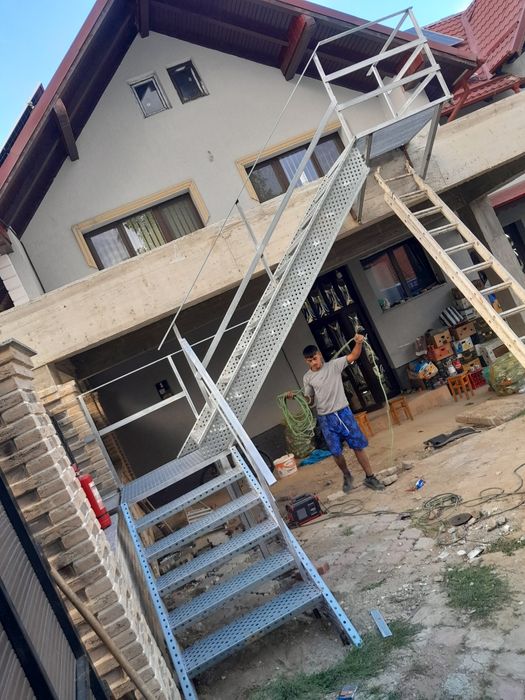 Scări metalice galvanizate la orice demisiune asiguram transport ori u
