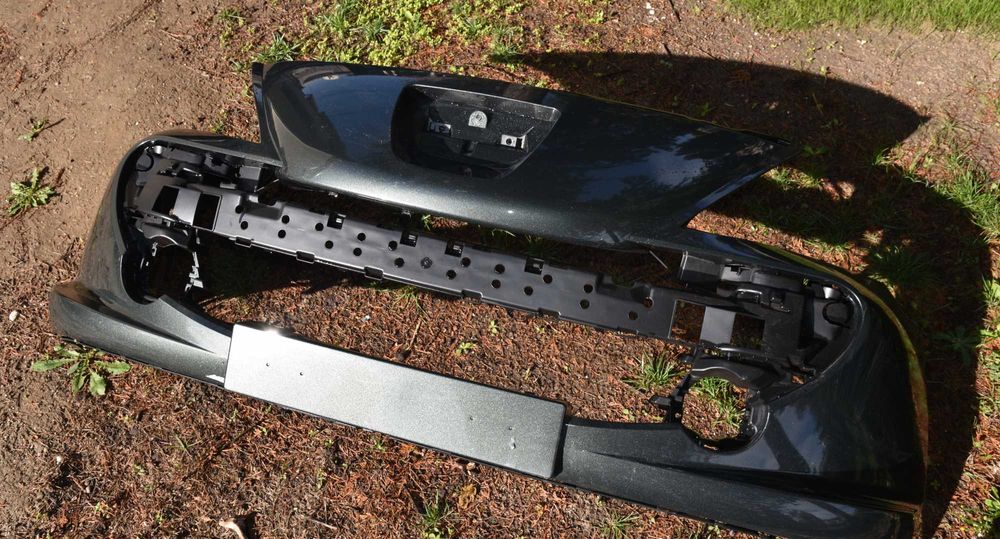 Предна броня за  Peugeout 207