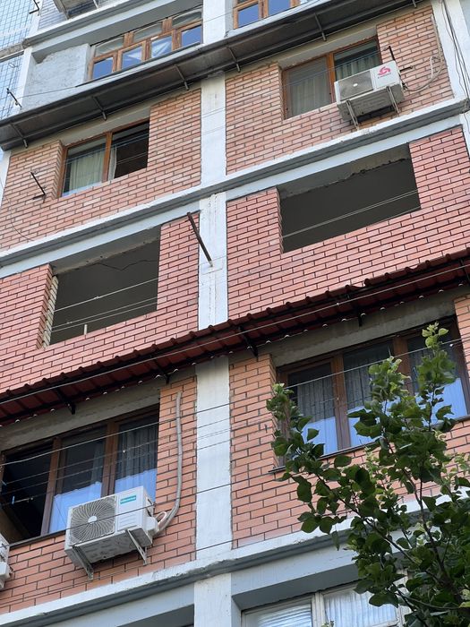 Balkongaa gisht teramiza