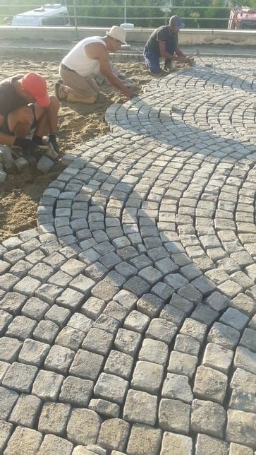 Piatră cubică Andezit, mă deplasez oriunde în Țară