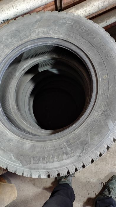 Продам шины зимние шины 4 штук