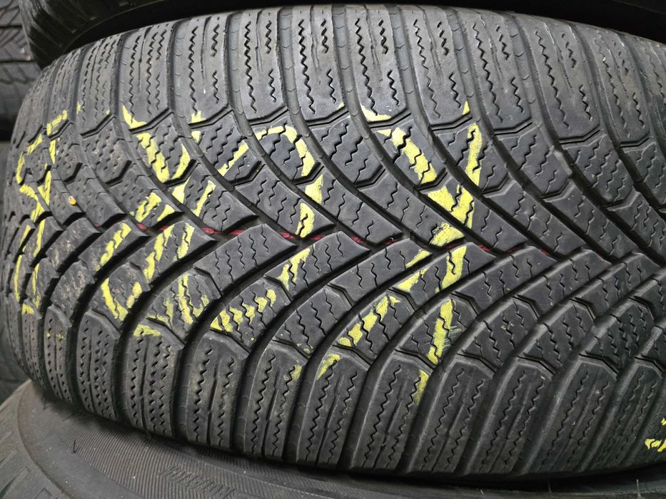 2бр Зимни гуми 205 55 16 - Bridgestone - DOT 2024