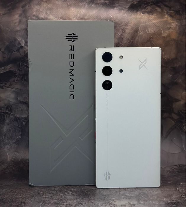 Redmagic 10 Pro 256gb в идеальном состоянии ,на гарантии